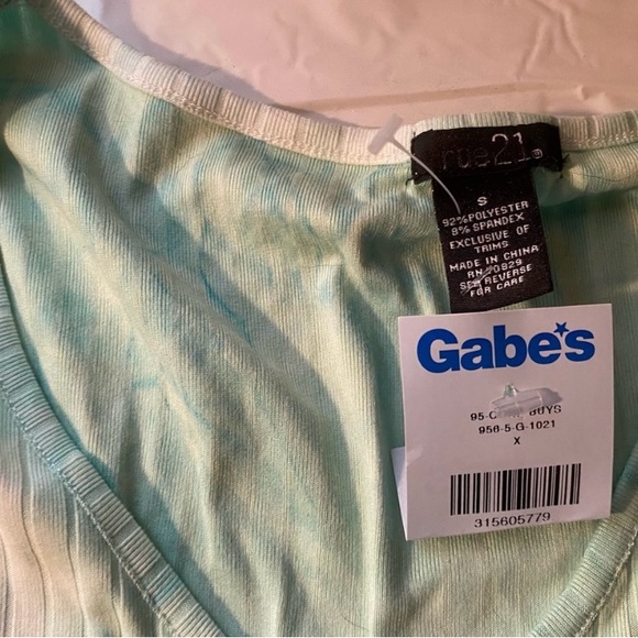 *** BUNDLE of 2*** Rue 21 crop top BUNDLE - Picture 12 of 12